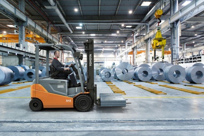 80-вольтовые электрические погрузчики