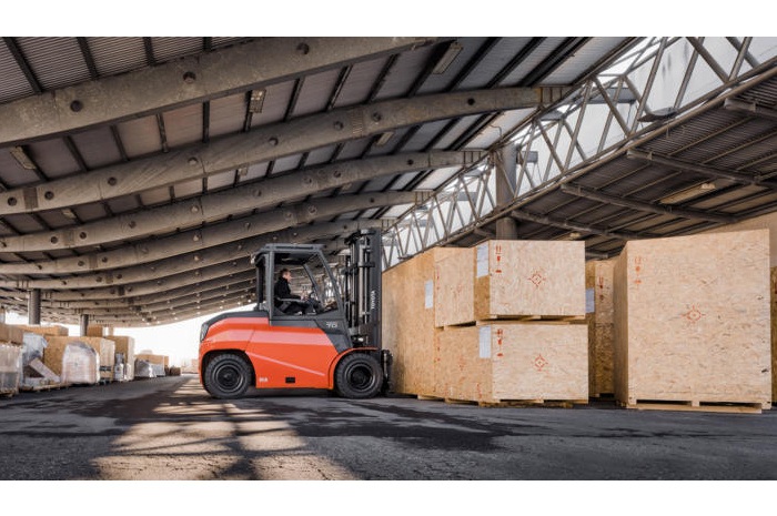 Большегрузные 80-вольтовые электрические погрузчики